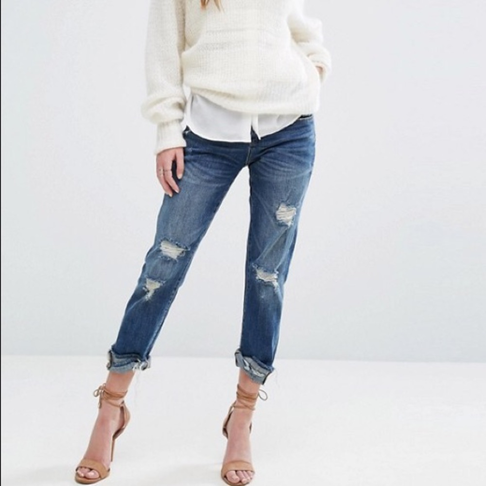 Blank NYC crop girlfriend jeans NWT